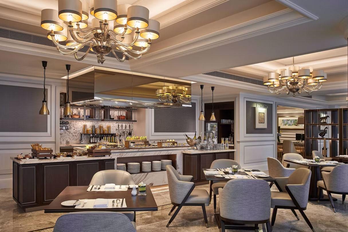 The Ritz-Carlton, Guangzhou Executive Club Lounge Food Area