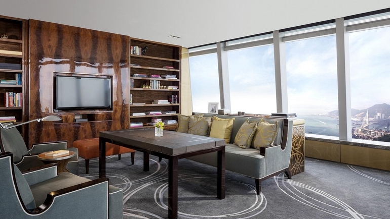 The Ritz-Carlton, Hong Kong Executive Club Lounge
