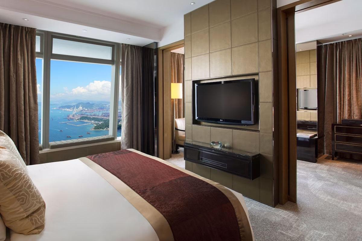 The Ritz-Carlton, Hong Kong Suite