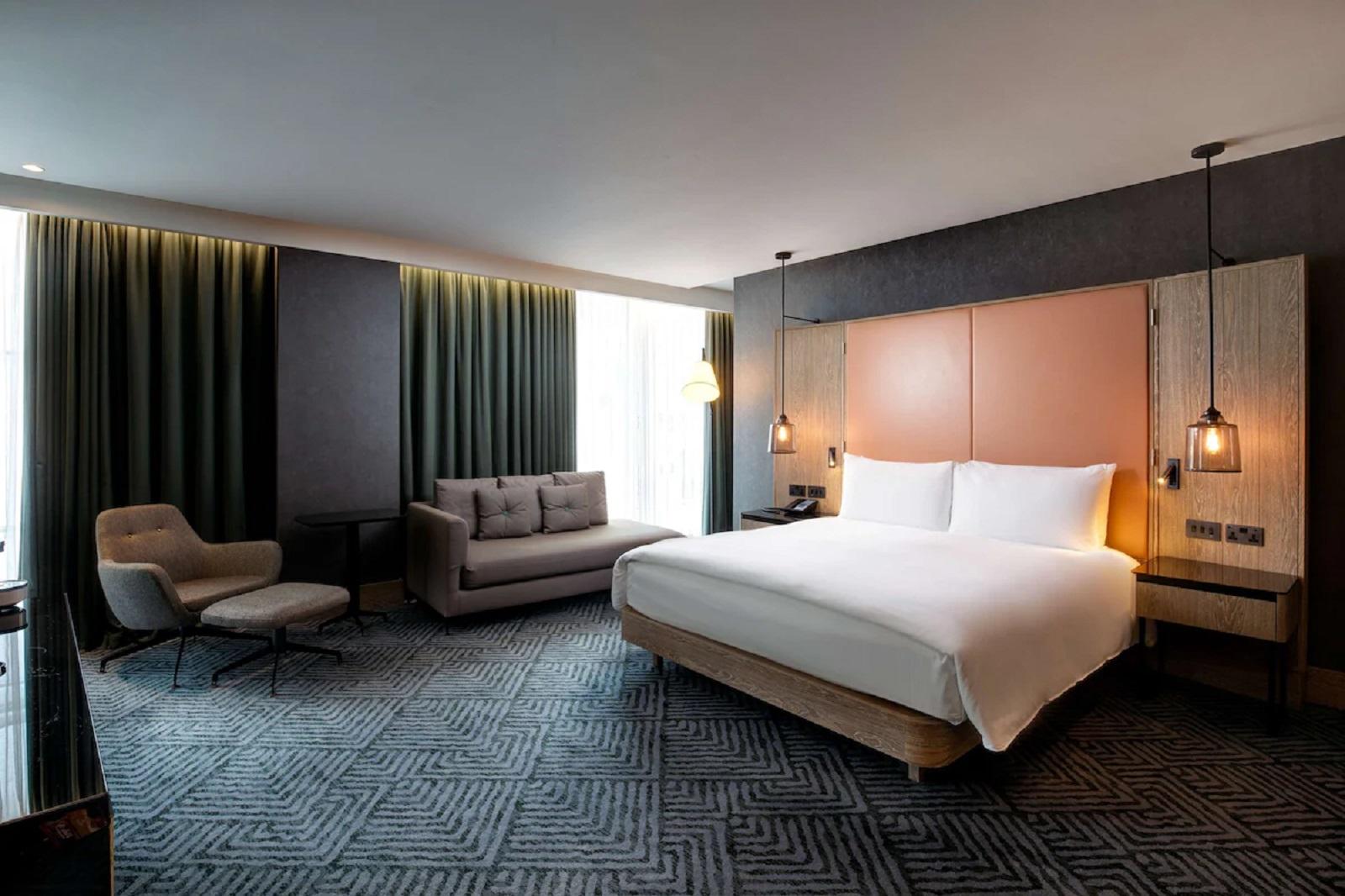 Hilton London Bankside Executive Room King Bed