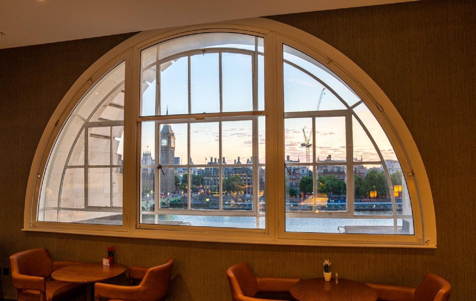 London Marriott Hotel County Hall Executive Club Lounge Window View