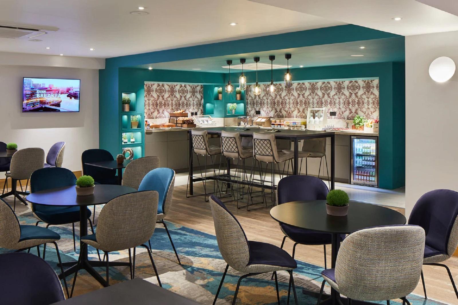 London Marriott Hotel Kensington Executive Club Lounge