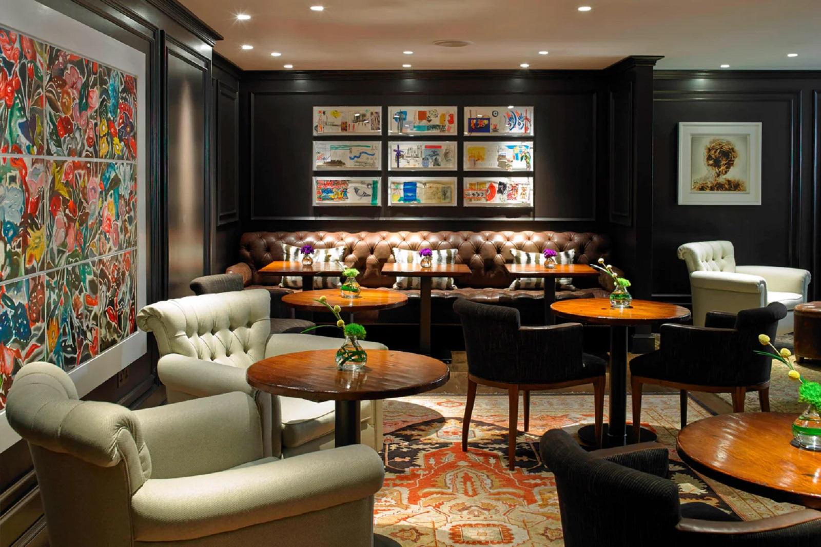 London Marriott Hotel Park Lane Executive Club Lounge Seating Area