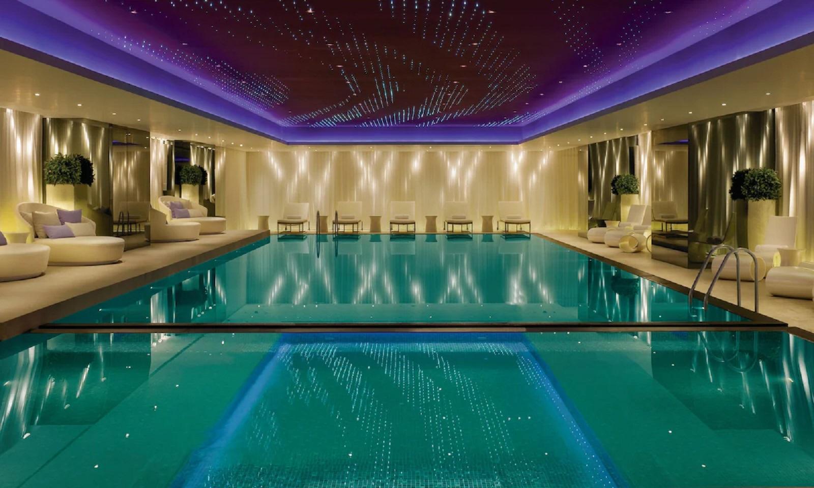 The Mira Hong Kong Pool