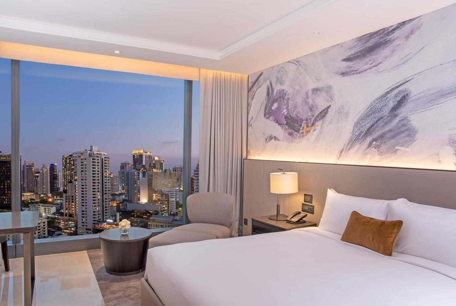 Carlton Hotel Bangkok Sukhumvit Club Room View