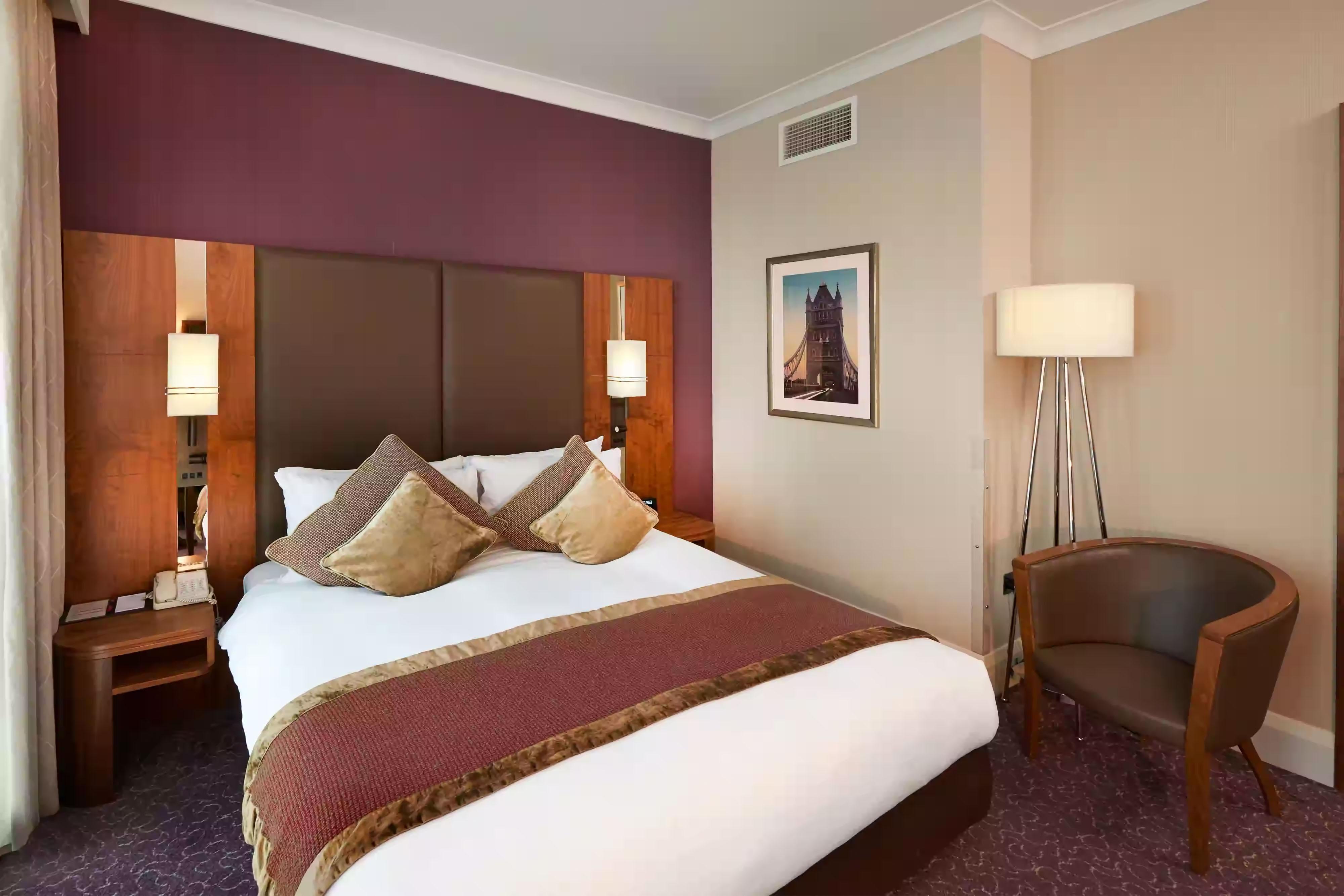 Crowne Plaza London - Ealing Club Double Room