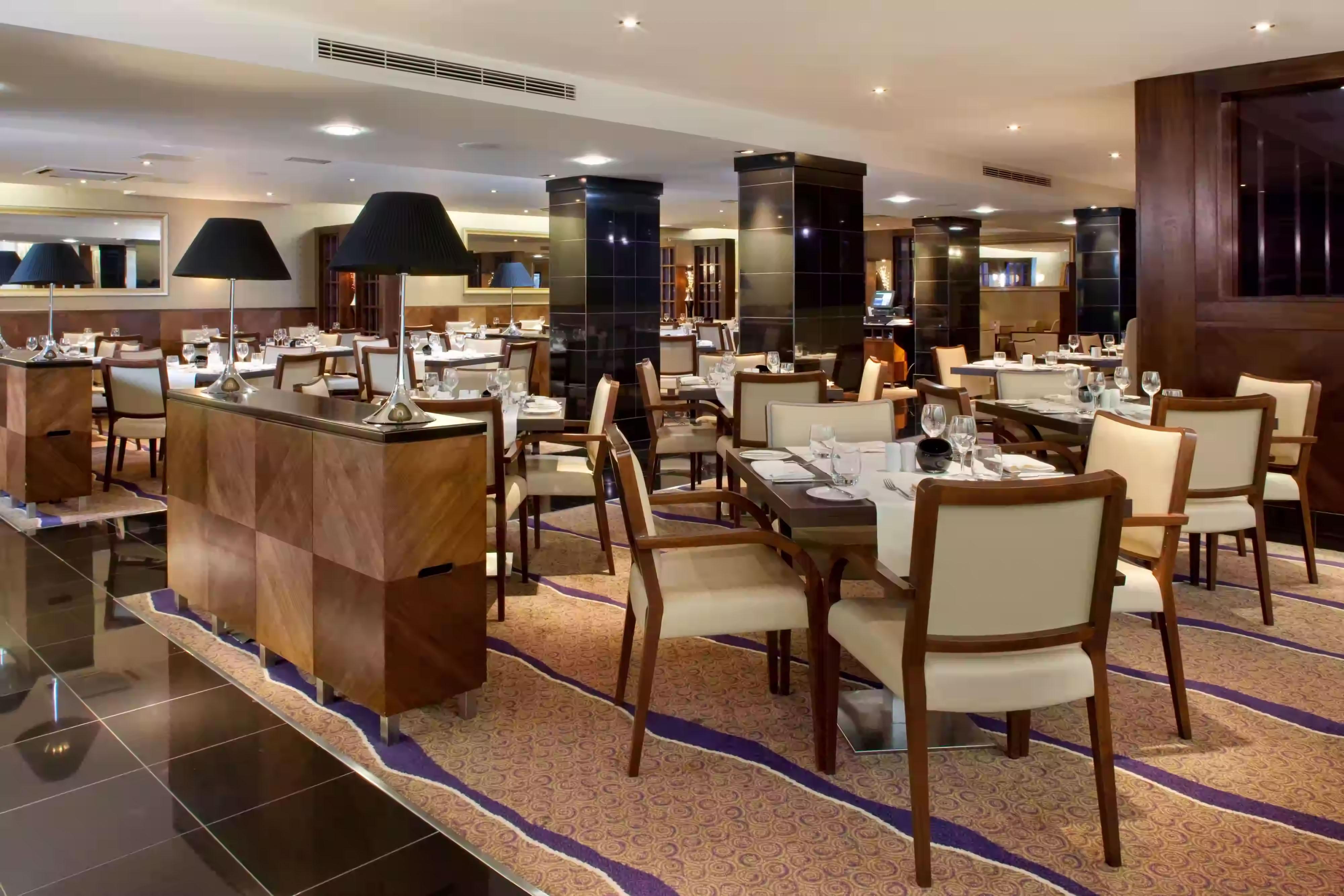 Crowne Plaza London - Ealing Dining