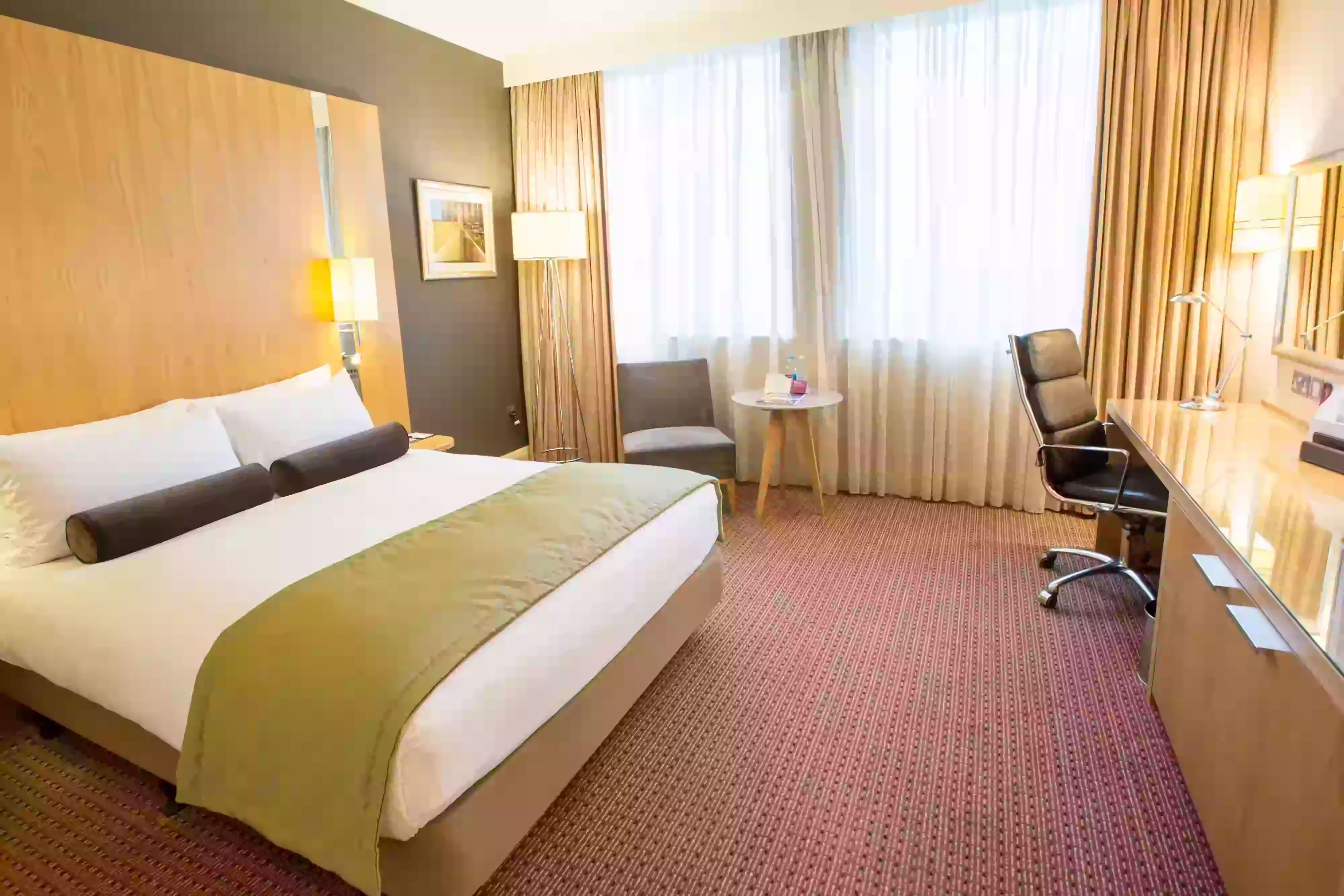 Crowne Plaza London - Ealing Double Room