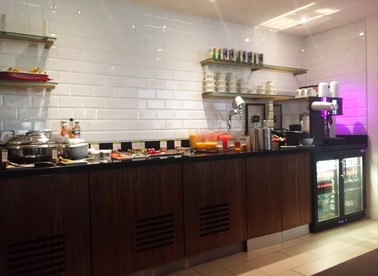 DoubleTree by Hilton Hotel London - Tower of London Executive Club Lounge
