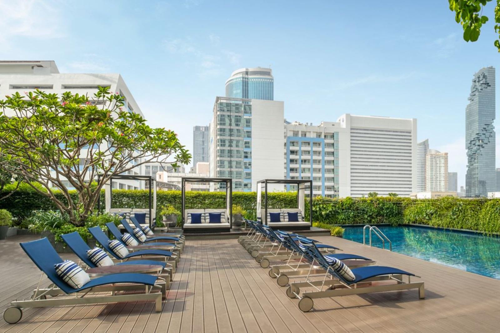 Le Meridien Bangkok Swimming Pool