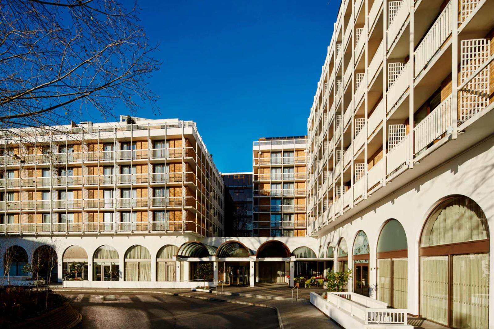 London Marriott Hotel Regents Park Exterior