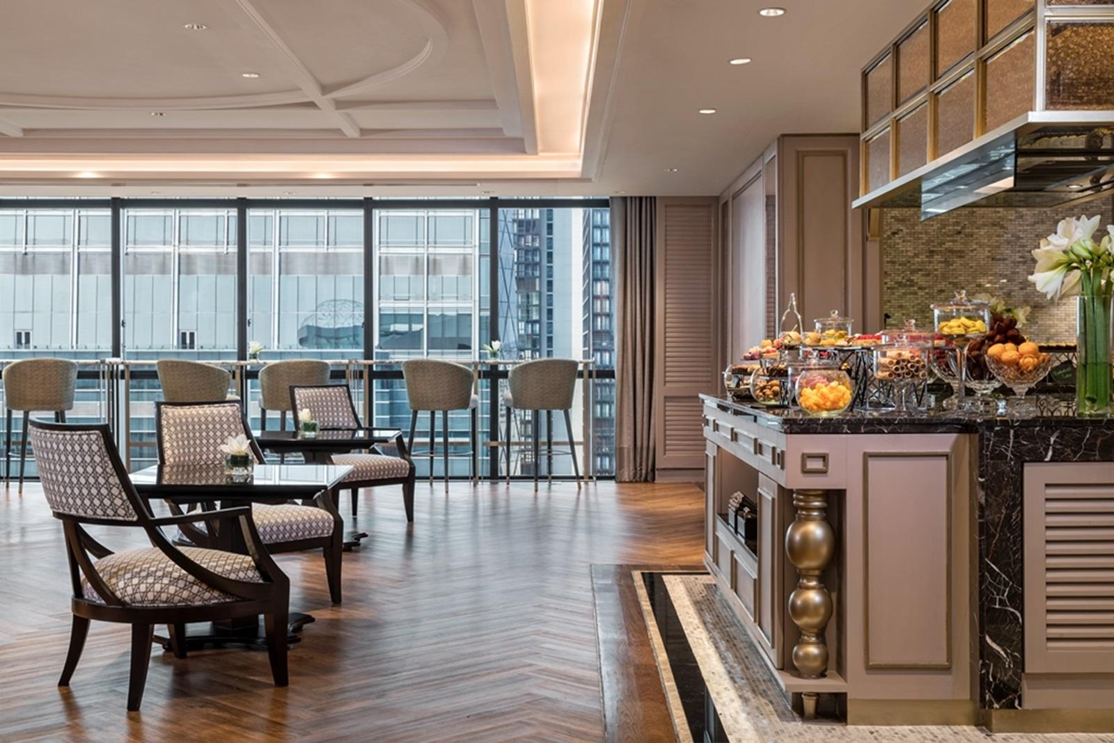 The Athenee Hotel, A Luxury Collection Hotel, Bangkok Executive Club Lounge Food Corner