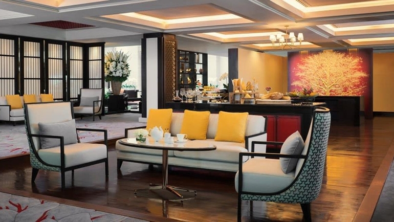 Anantara Riverside Bangkok Resort Executive Club Lounge