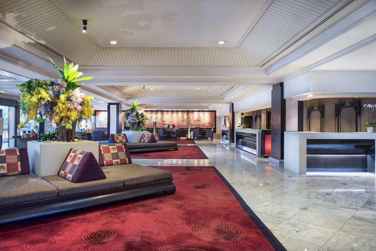 Anantara Riverside Bangkok Resort Lobby