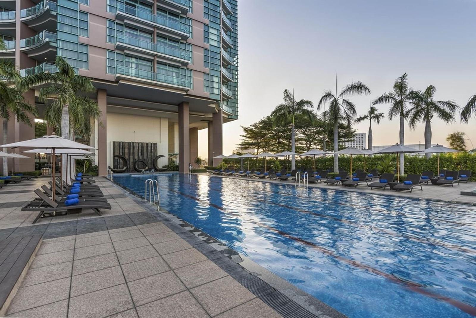 Chatrium Hotel Riverside Bangkok Swimming Pool