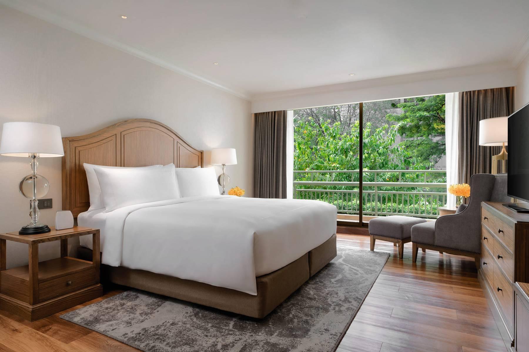 Movenpick BDMS Wellness Resort Bangkok King Bedroom