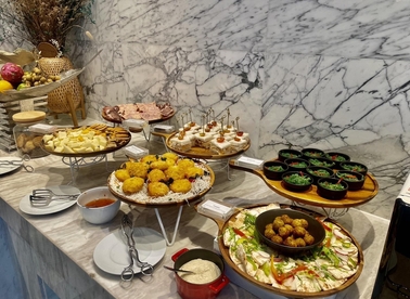 Movenpick Hotel Sukhumvit 15 Bangkok Executive Club Lounge