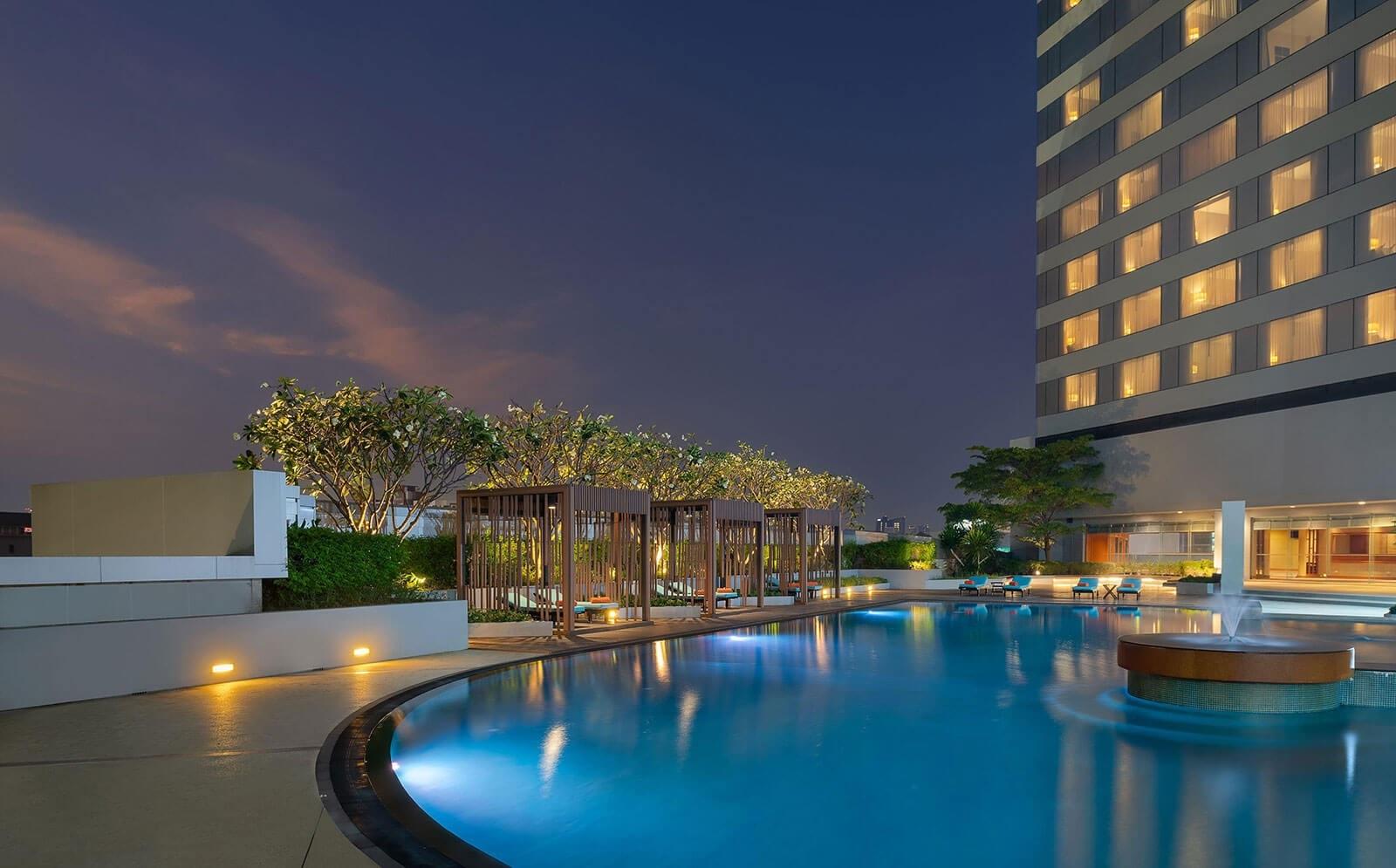 Swissotel Bangkok Ratchada Swimming Pool