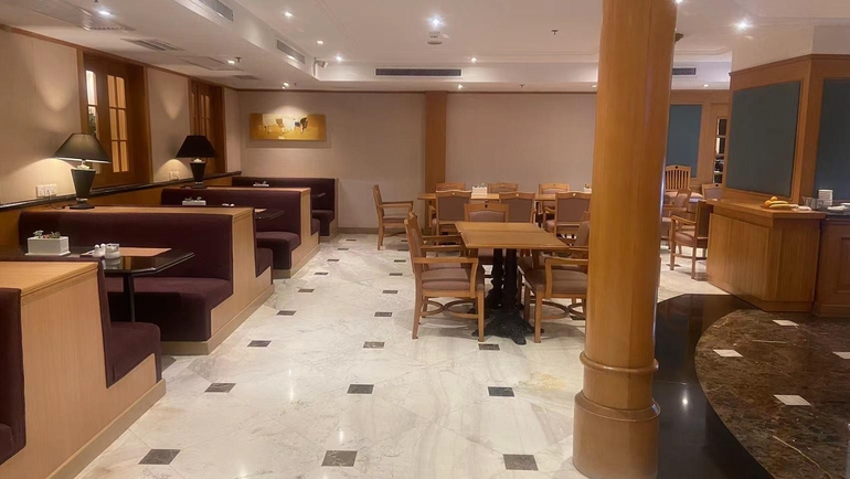 Crowne Plaza Shanghai Executive Club Lounge