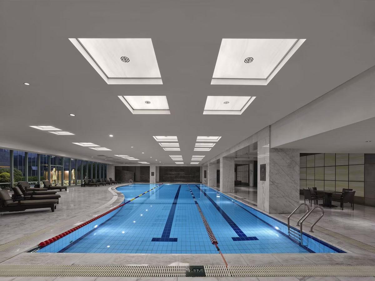 Hilton Shanghai Hongqiao Swimming Pool