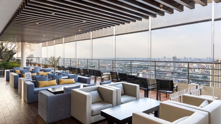 Millennium Hilton Bangkok Executive Club Lounge