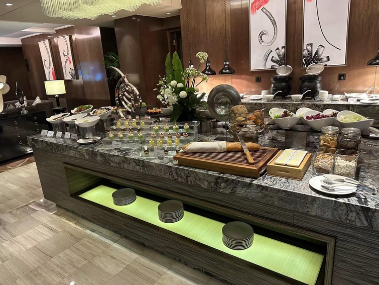 Pullman Shanghai Jing An Executive Club Lounge