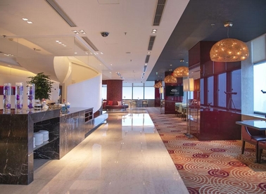 Renaissance Shanghai Zhongshan Park Hotel Executive Club Lounge