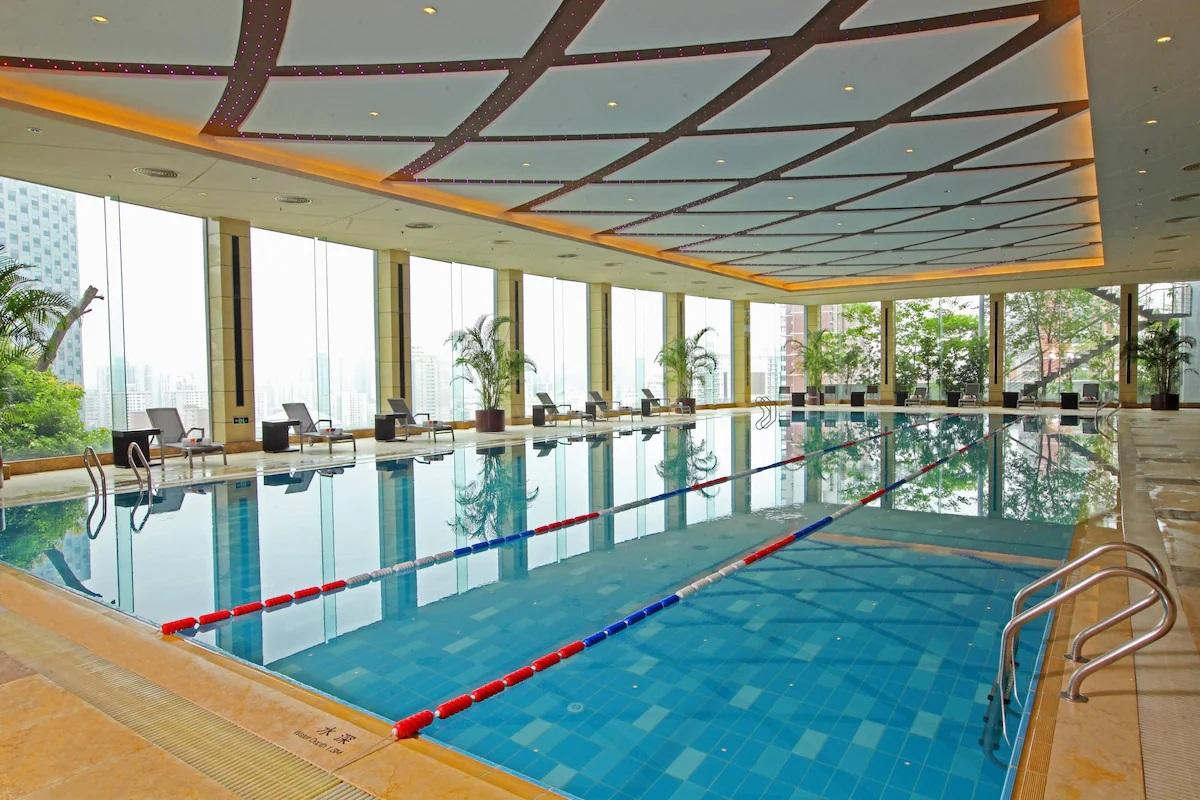 Renaissance Shanghai Zhongshan Park Hotel Swimming Pool
