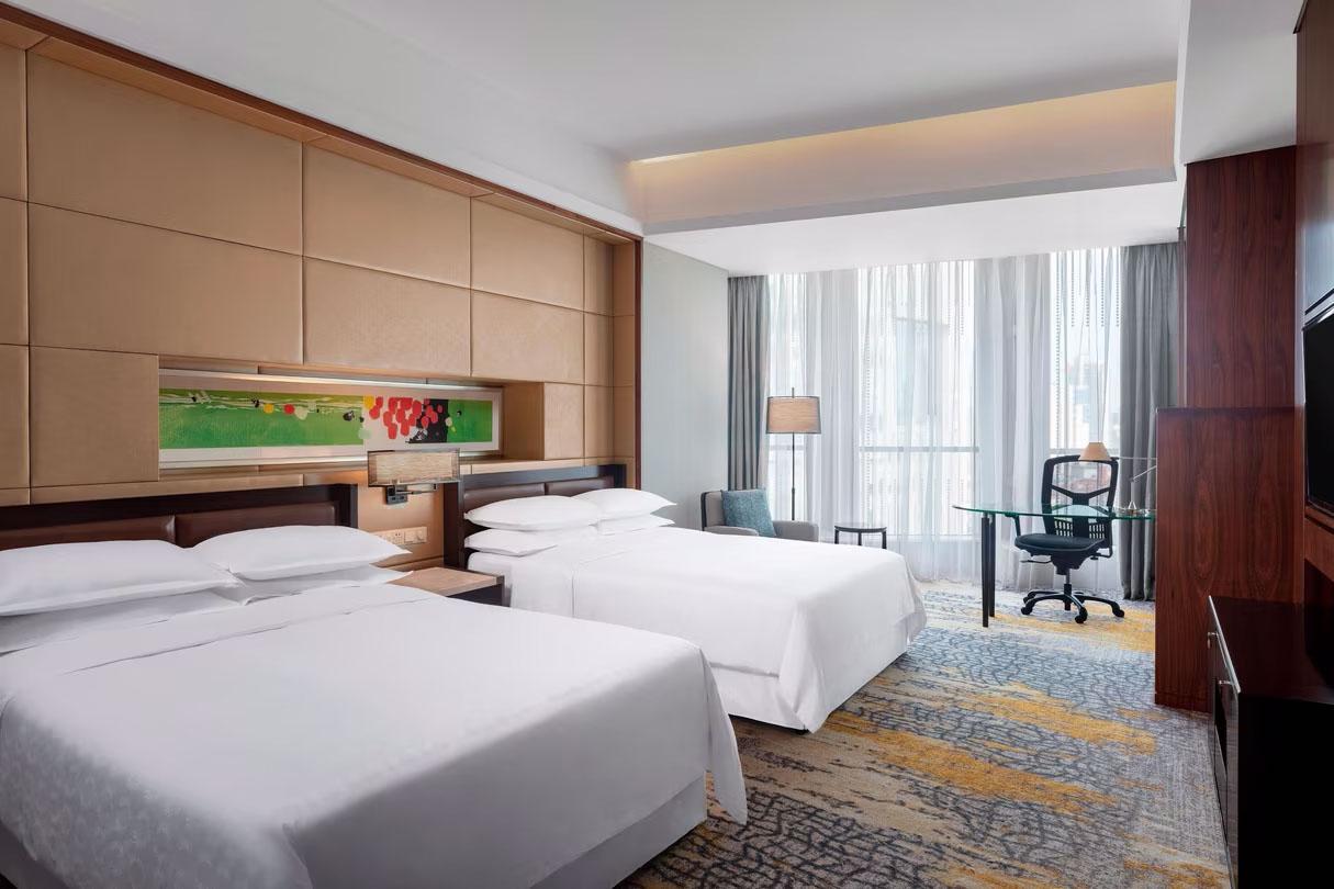 Sheraton Grand Shanghai Pudong Hotel Twin Bedroom
