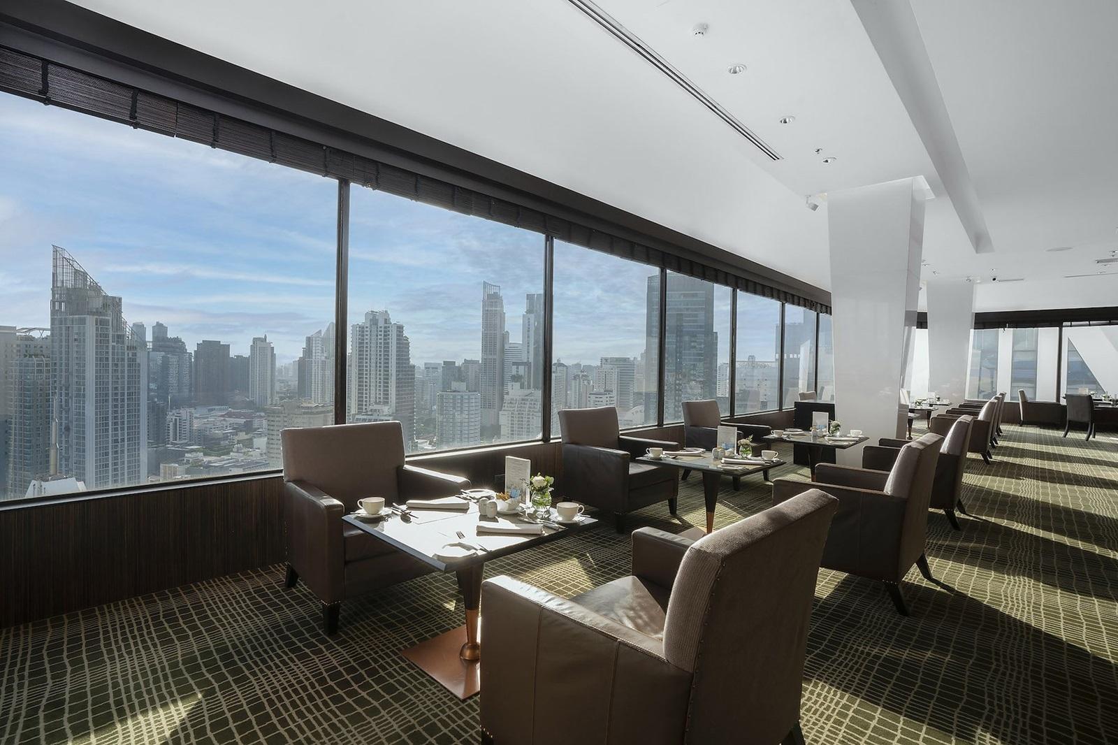 The Landmark Bangkok Hotel Executive Club Lounge Table Seating