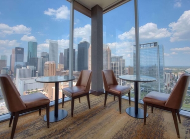 Hilton Americas-Houston Executive Club Lounge