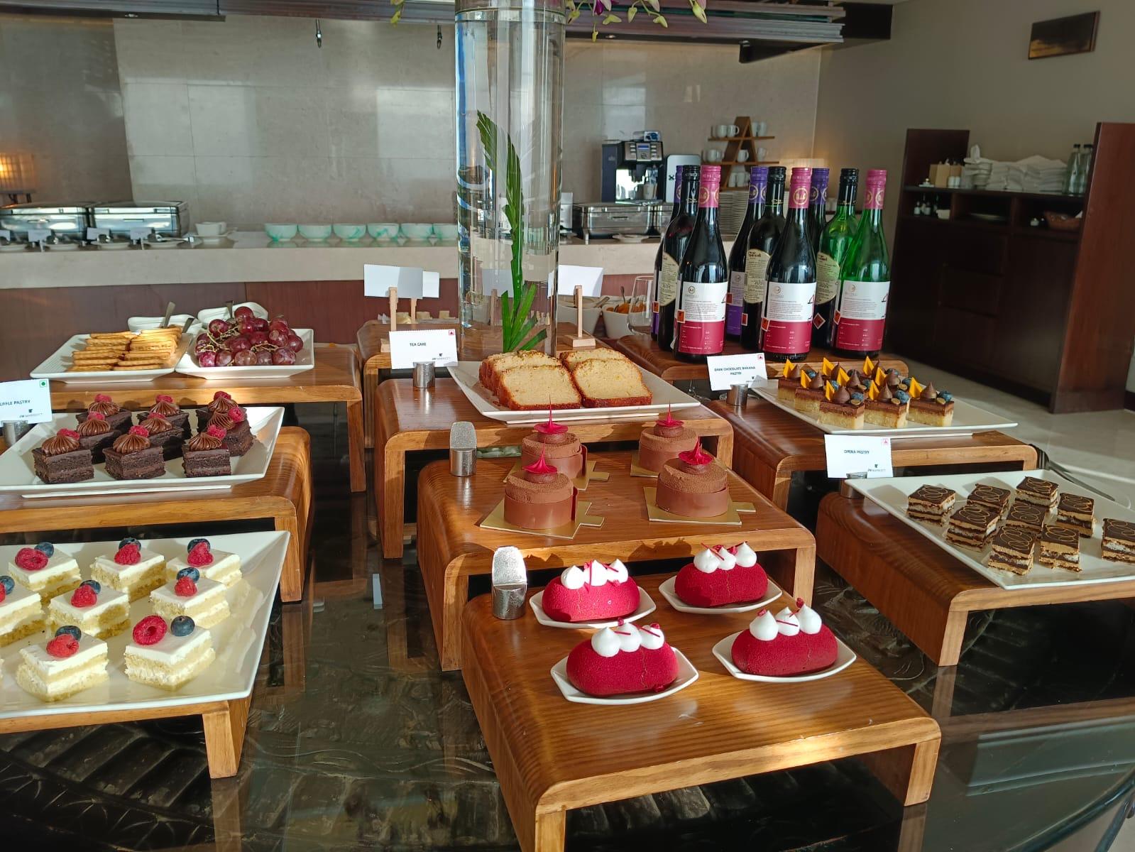 JW Marriott Hotel Pune Executive Club Lounge Desserts