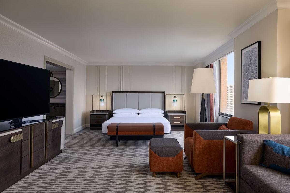 JW Marriott Houston By The Galleria Large King Room