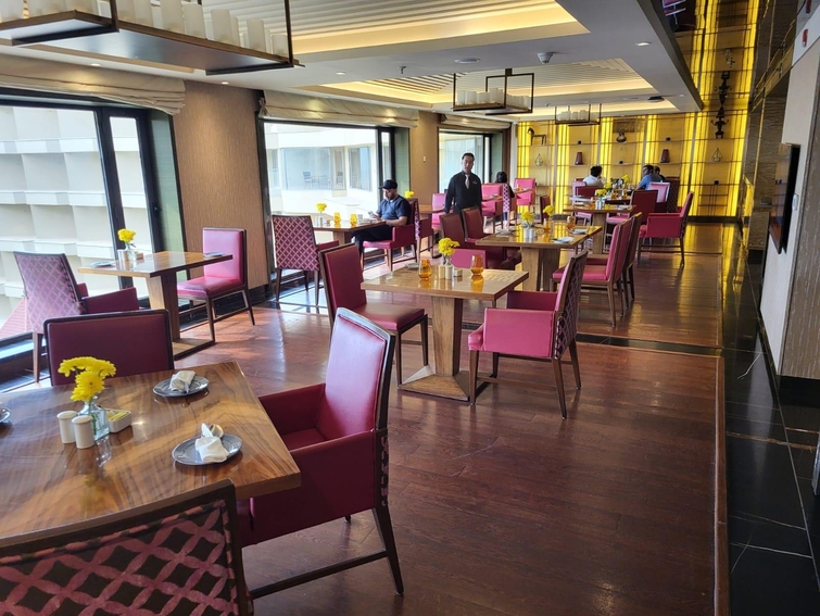 JW Marriott Mumbai Juhu Executive Club Lounge