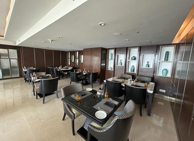 JW Marriott Mumbai Sahar Executive Club Lounge