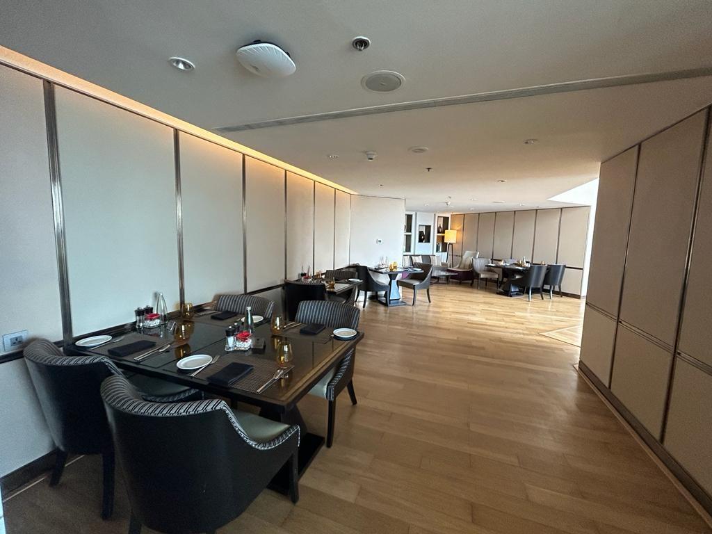 JW Marriott Mumbai Sahar Executive Club Lounge Dining Tables