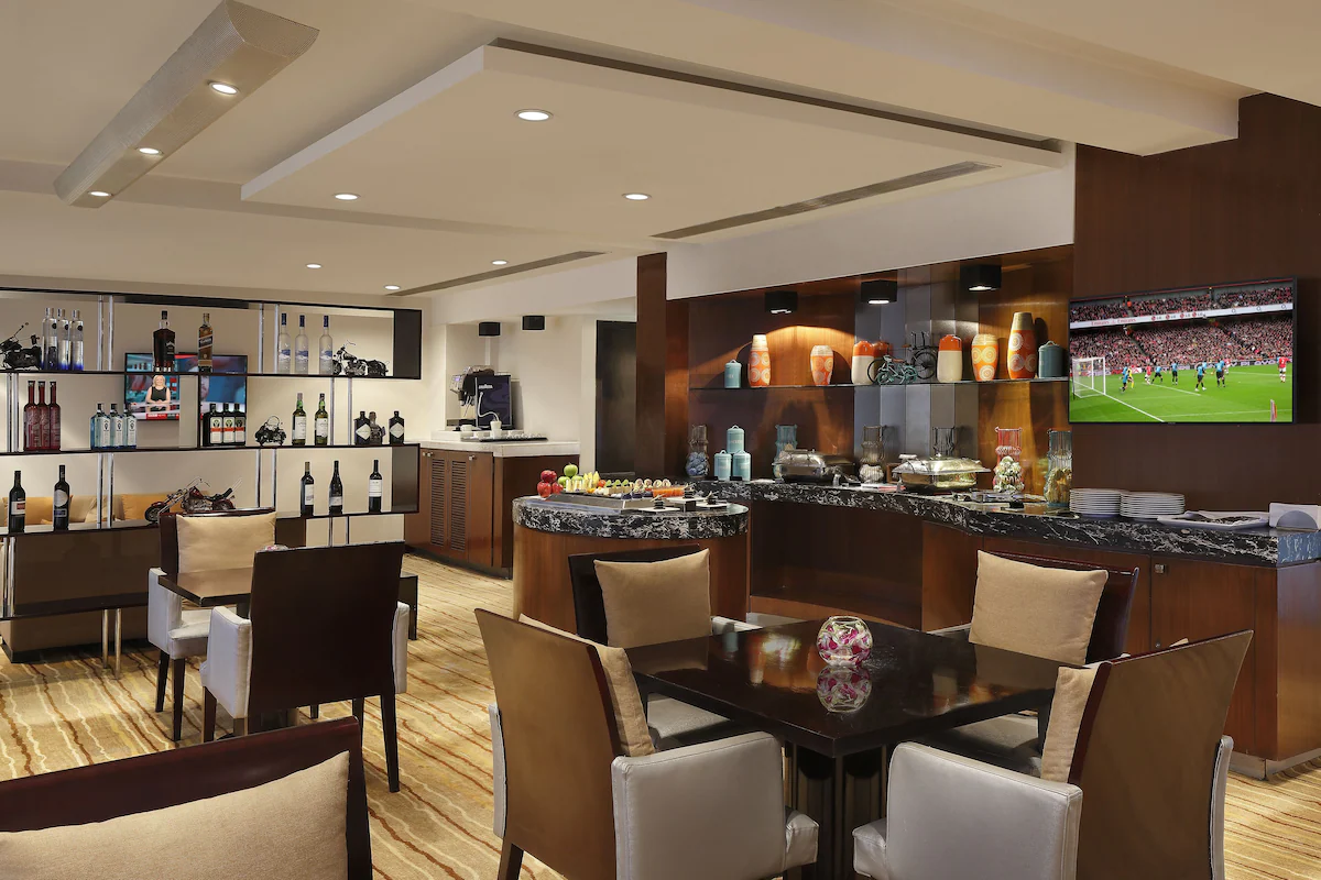 Novotel Mumbai Juhu Beach Executive Club Lounge Overview