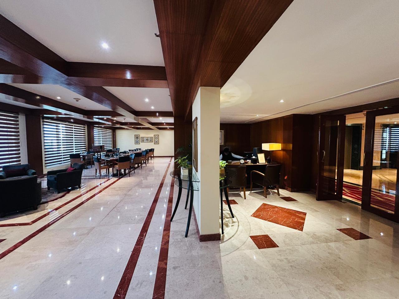 The LaLiT Mumbai Executive Club Lounge Overview