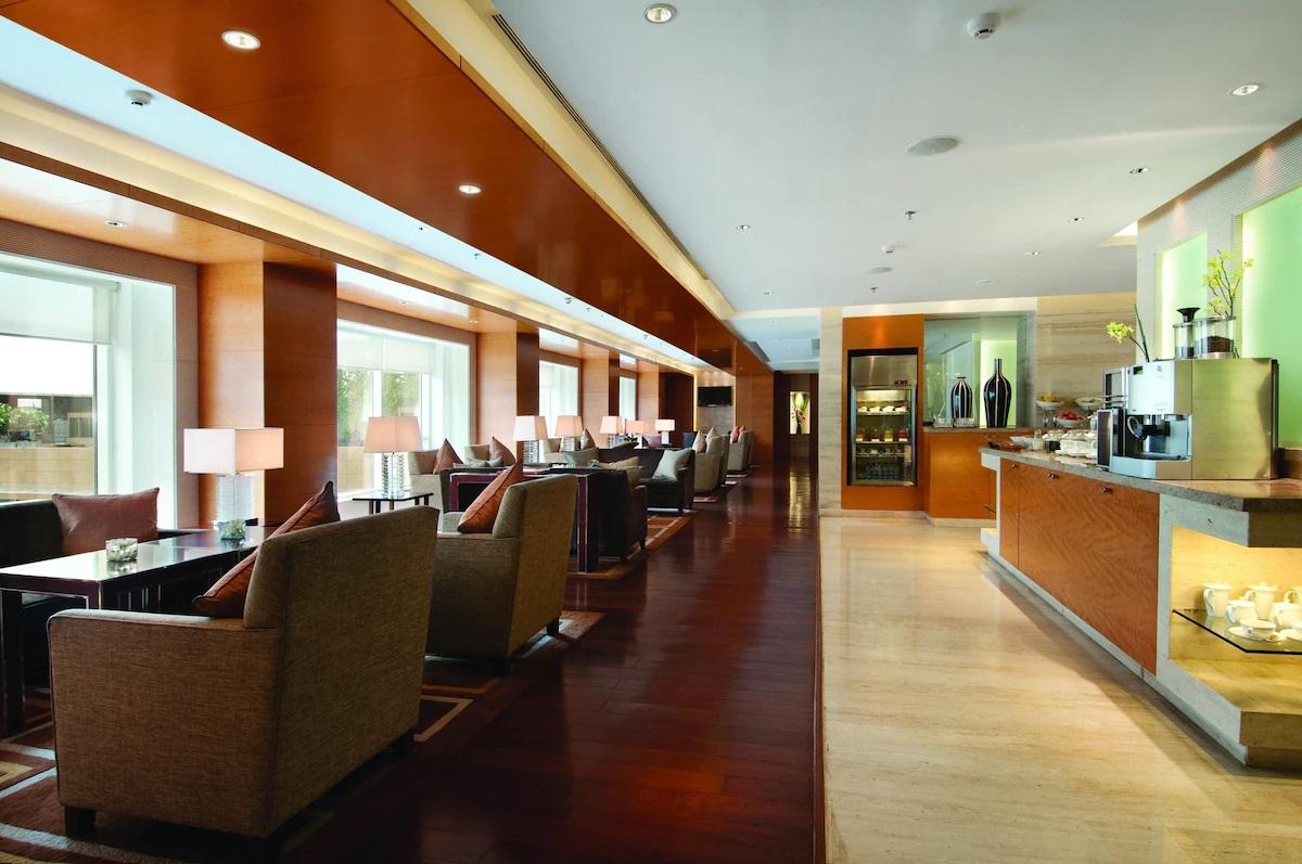 Hyatt Regency Pune & Residences Executive Club Lounge Table Seating