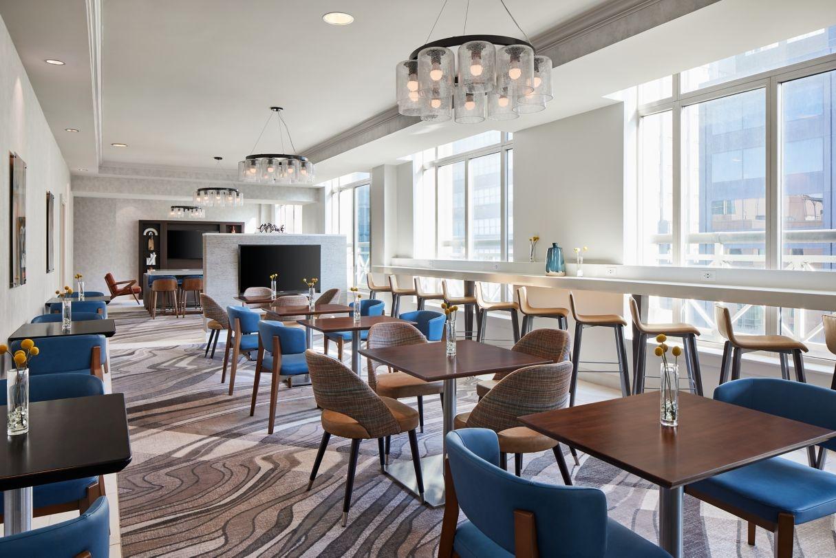 Philadelphia Marriott Downtown Executive Club Lounge