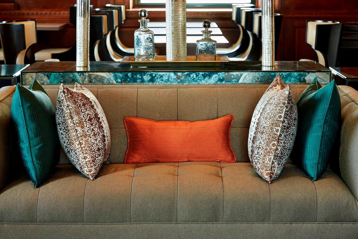 The Ritz-Carlton, Philadelphia Executive Club Lounge Sofa Seating