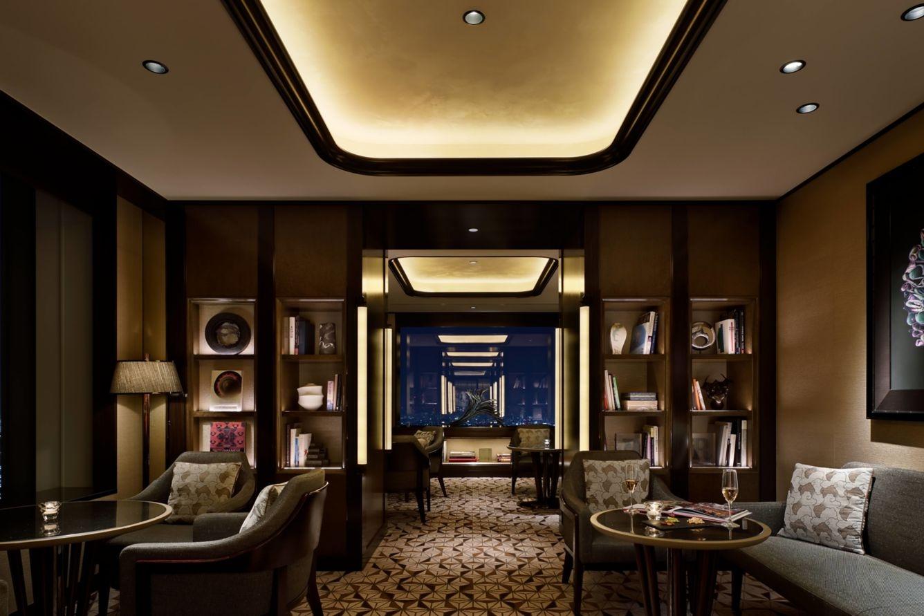 The Ritz-Carlton, Tokyo Executive Club Lounge Seating Area