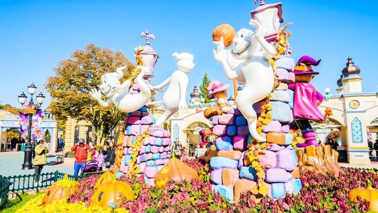 Disney Enchantment: Family Fun at Disneyland Paris