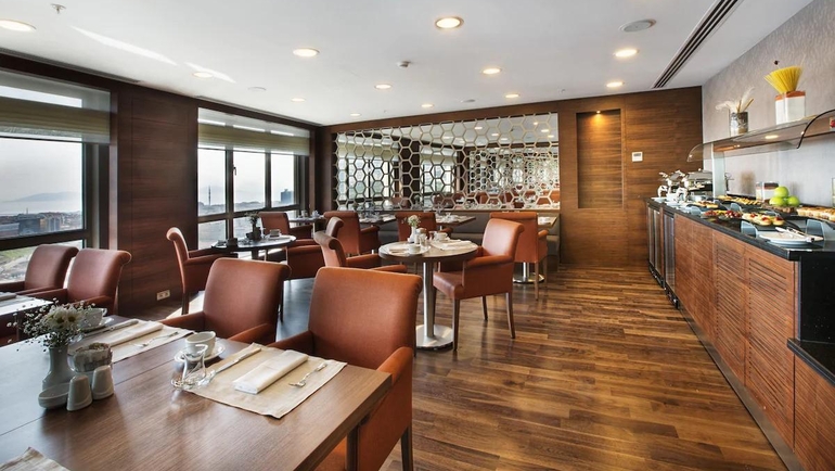 Dedeman Bostanci Istanbul Hotel & Convention Center Executive Club Lounge