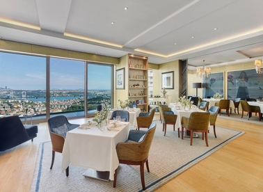 Raffles Istanbul Executive Club Lounge
