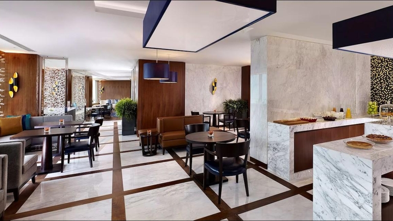 Hyatt Regency İstanbul Ataköy Executive Club Lounge